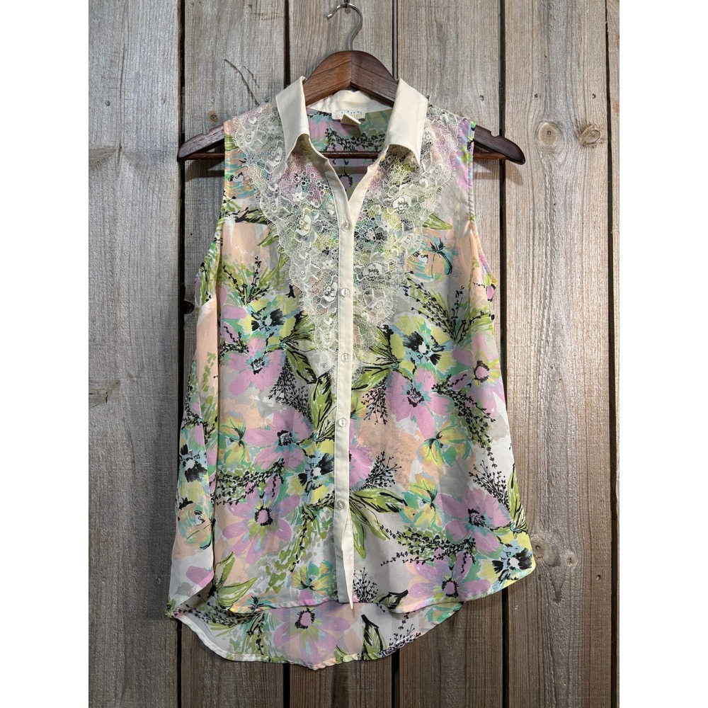 Love On Tap Womens Floral‎ Sleeveless Lace Button Down Blouse Pastel Medium